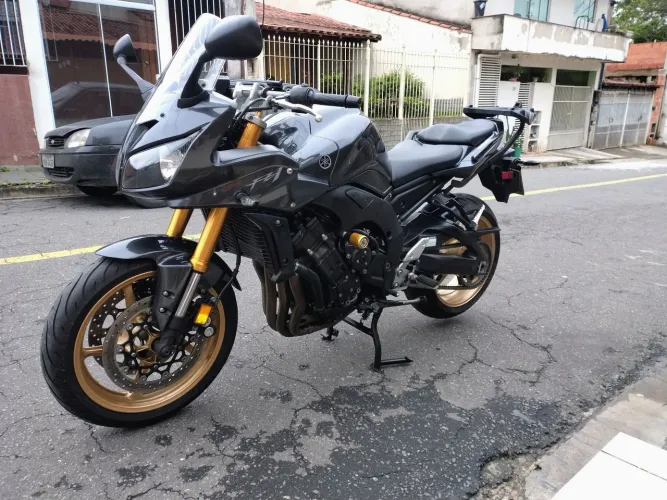 Yamaha FZ1S Fazer 1000
