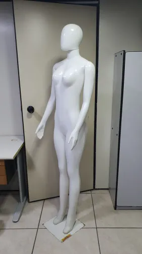 Manequim Feminino Corpo Inteiro 178cm - Branco Brilhante - Único Disponível