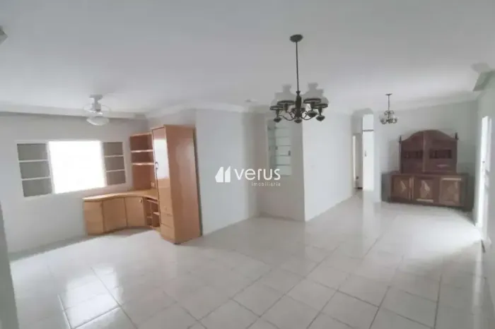 Casa para aluguel, 3 quartos, 1 suíte, 2 vagas, Brasil - Uberlândia/MG