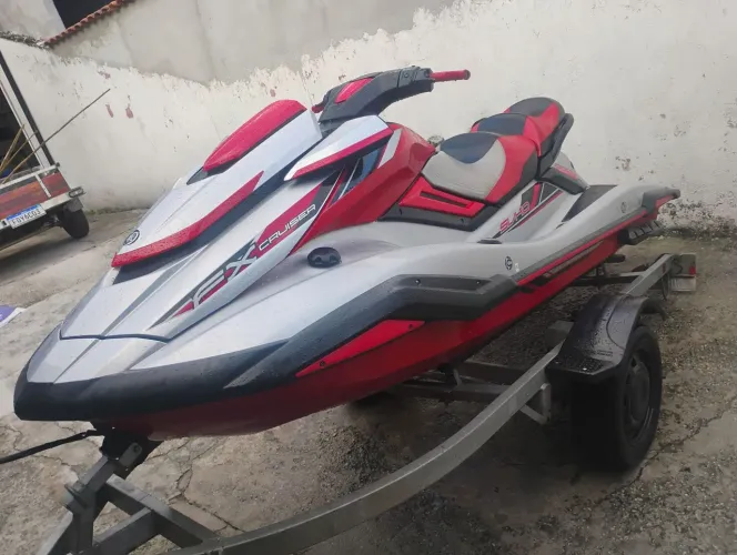 Jet ski Yamaha FX cruiser svho