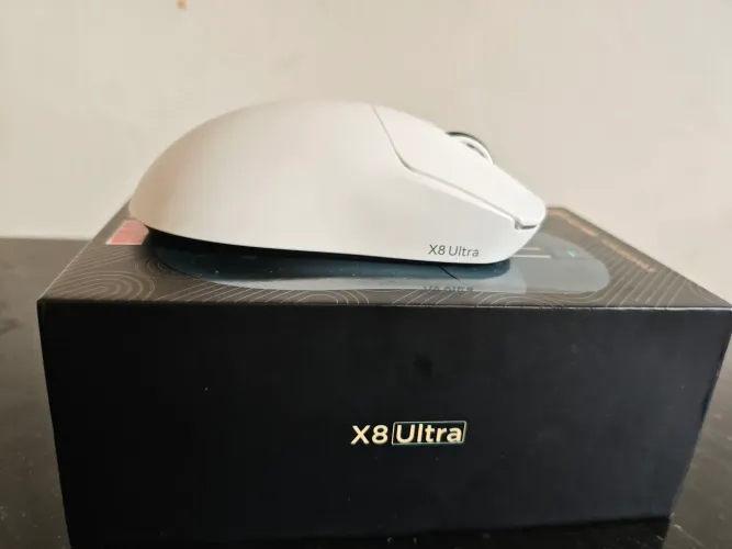 Mouse Gamer Attack Shark X8 Ultra Wireless - 55g | Sensor PAW3950MAX | 8KHz