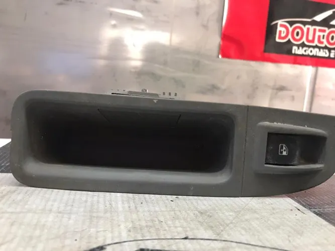 Botao Vidro Eletrico Traseiro Esquerdo Grand Siena 100218219