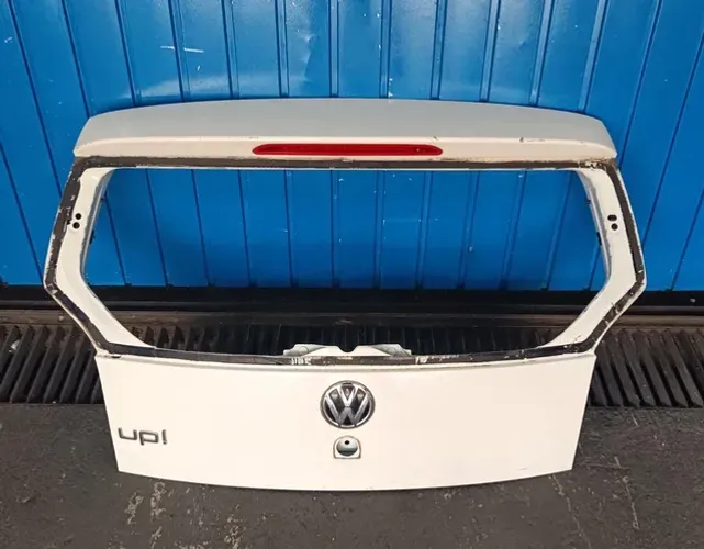 TAMpa traseira Volkswagen Up 