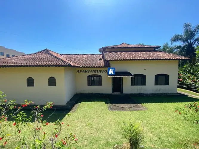 Casa Comercial na Beira da Represa - LOCAÇÃO - 7000m² - dim 50x150m, com 500m² de área con