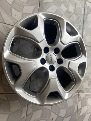 Roda Jeep Compass aro 18 original unidade valor mínimo consulte o jogo 