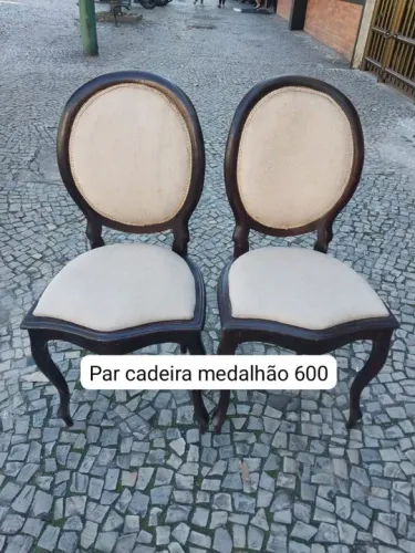CADEIRA MEDALHÃO