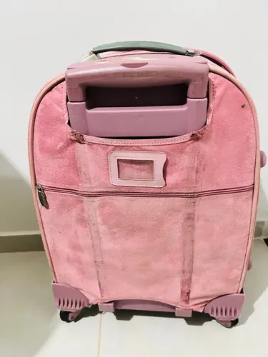 Mala Rosa de Viagem