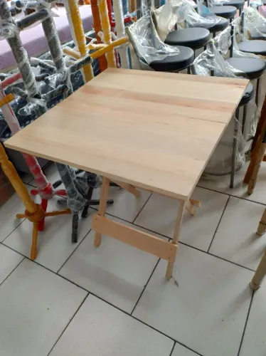 Mesa dobrável madeira maciça eucalipto 70x72 cm