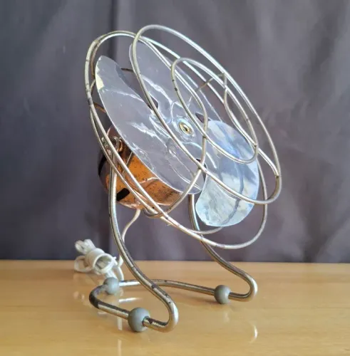 Antigo ventilador de mesa Faet anos 60 110v funcionando