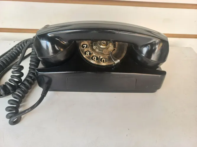 Telefone antigo de disco 