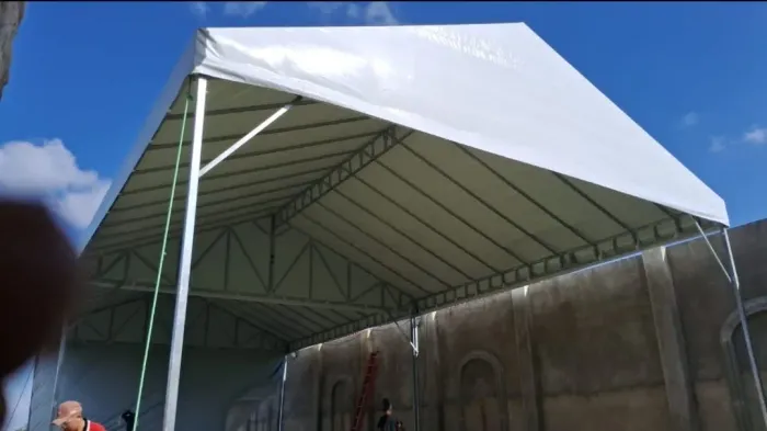 Tenda duas águas fabricação aqui ligue