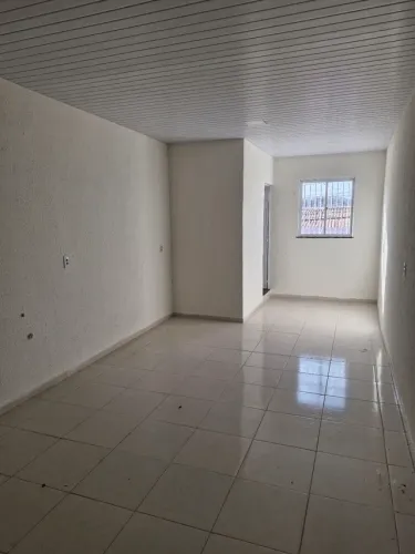 Salas comerciais para locação na Pajuçara 