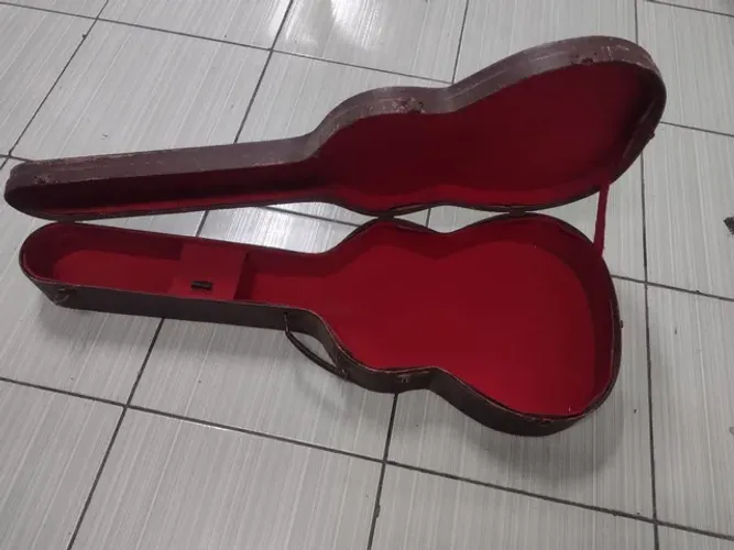 Malela antiga caixa para violão 
