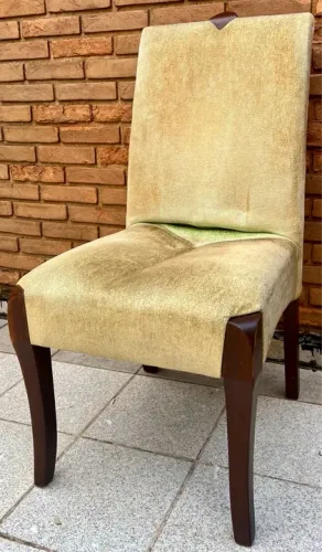 Conjunto com 6 cadeiras de jantar