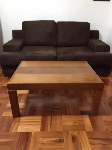 Mesa de centro em madeira natural