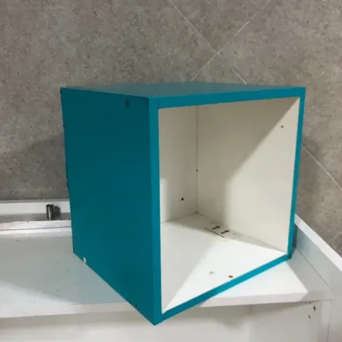Expositor para montar vitrine tipo colmeia - Fundo Fechado