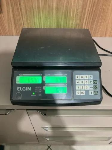 Balança elgin funcionando perfeitamente 