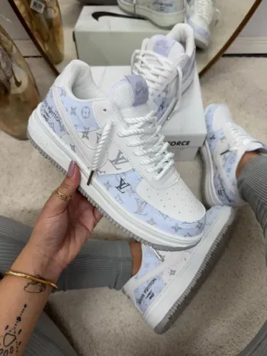 Tênis Air Force 1 Customizado Louis Vuitton