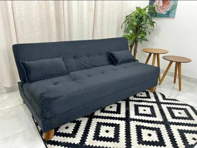 Sofá-cama moderno e confortável