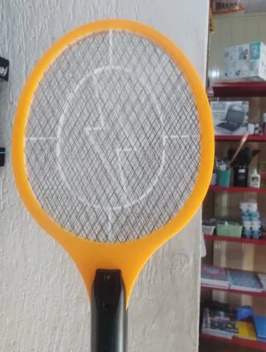 Raquete Elétrica Recarregável - Fim dos Mosquitos com Um Só Golpe!
