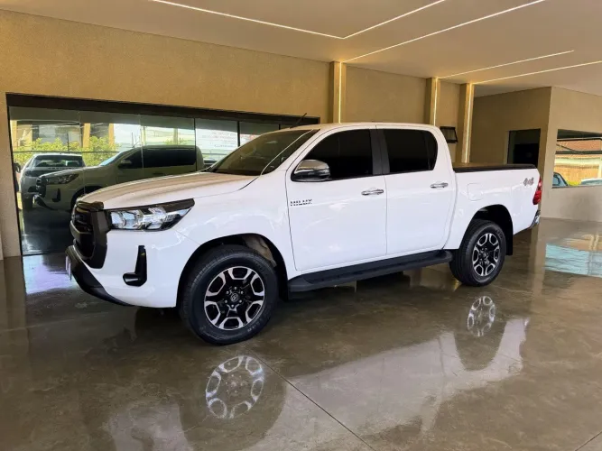 Toyota Hilux CD 4X4 2.8 Diesel Aut. 2024