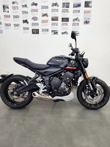 NEW TRIUMPH TRIDENT 660