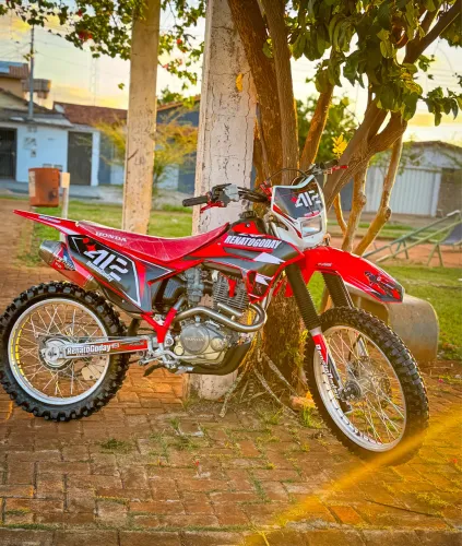 CRF 230 / 2016 / CHEIA DE ACESSÓRIOS