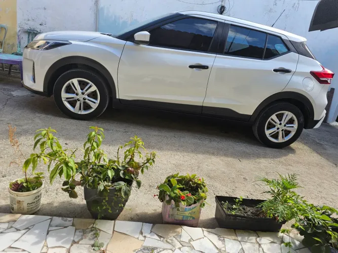 KICKS 2022 COMPLETO  38milkm)