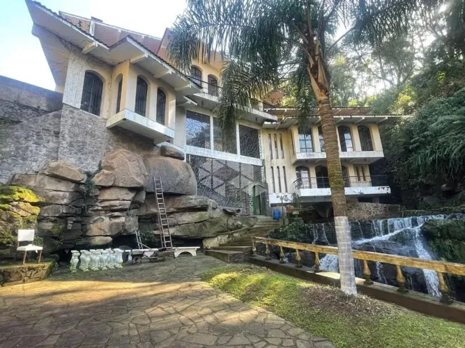 CASA NA MONTANHA DE GALOPOLIS- CAXIAS DO SUL- RS