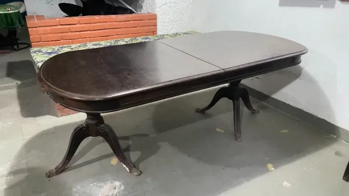 Mesa de Jantar Pata de Leão
