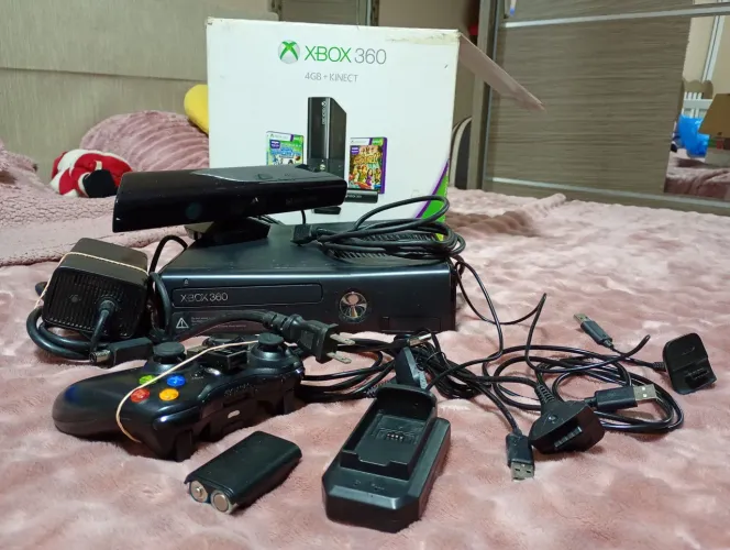 Vendo Console Xbox360 + kitnect