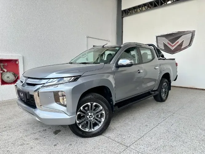 Mitsubishi L200 Triton Sport HPE-S 2.4 CD Dies. AUT 2022