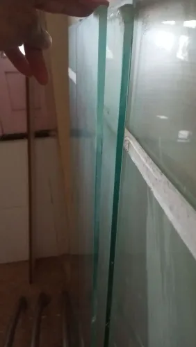 VENDO PRATELEIRAS EM AÇO INOX E VIDRO