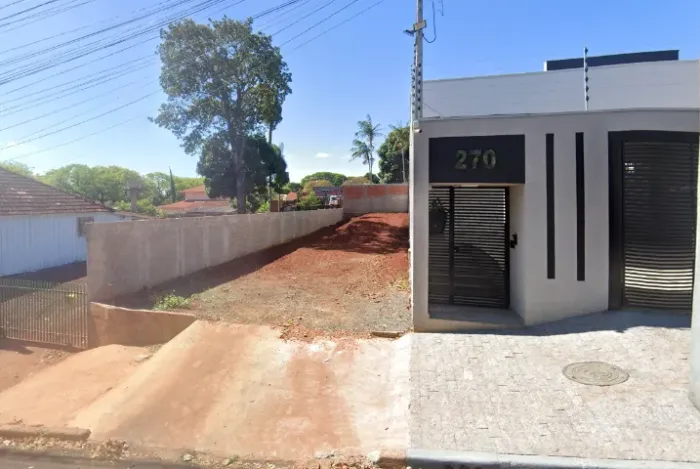 Terreno 7,5m x 37,5m Vila Brasil 281,25 m2 Murado com terraplanagem