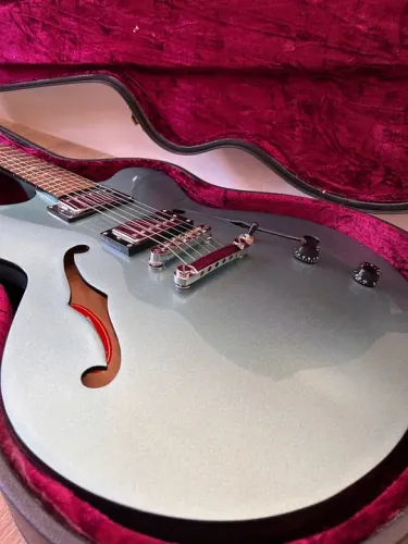 Guitarra Semiacústica Tagima Seattle com case original