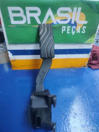 pedal acelerador Renault kwid