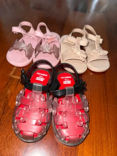 Kit com 3 Sandalhas Melissa TAM 25