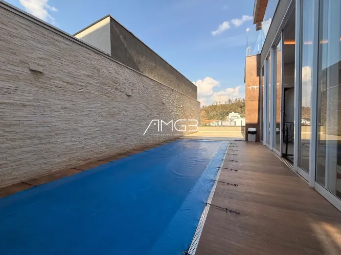 Casa à Venda no Condomínio Montalcino em Valinhos/SP