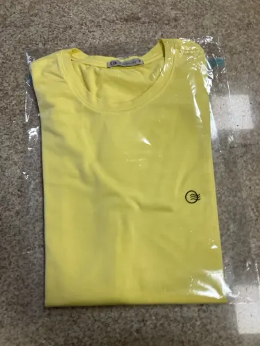 Camiseta Masculina Amarela
