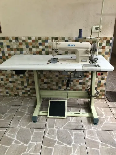 Máquina reta indústrial juki 