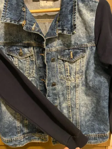 Jaqueta Jeans com Mangas em Moletom