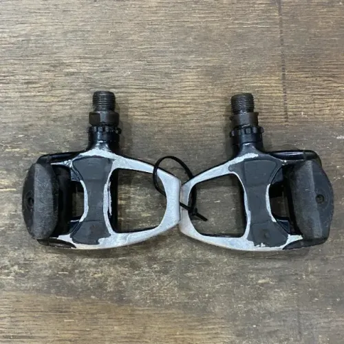 Ref.386 Par de pedal Shimano usado boas condições de uso Speed Bike Road