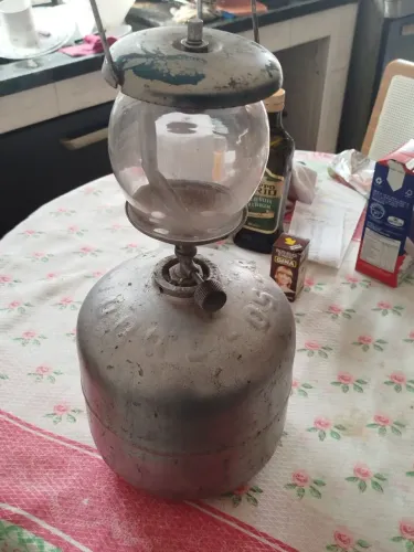 Antigo Lamparina a Gás