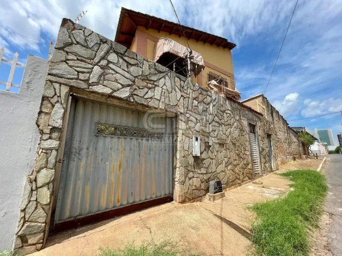 Sobrado com 5 quartos no bairro Canjica