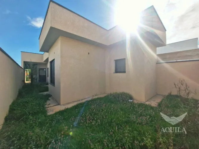 CASA TÉRREA NOVA COM QUINTAL GRAMADO E 3 QUARTOS NO CONDOMÍNIO RESIDENCIAL JARDIM SOROCABA