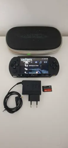 PSP Street E1004 com jogos !