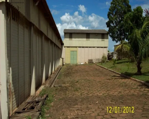 Galpão Comercial de 1.100m² para Locação no Parque Industrial em Tatuí-SP: 1 sala, 2 banhe