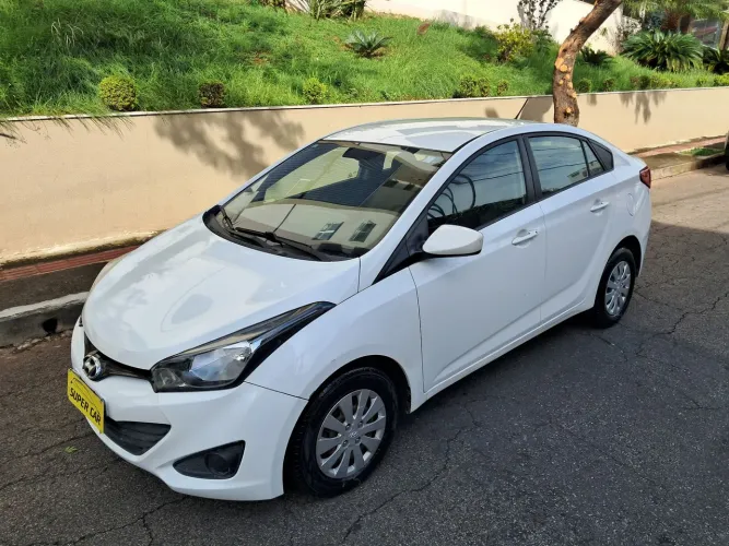 Hyundai HB20S C.plus/c.style 1.6 Flex 16V Mec.4p 2015