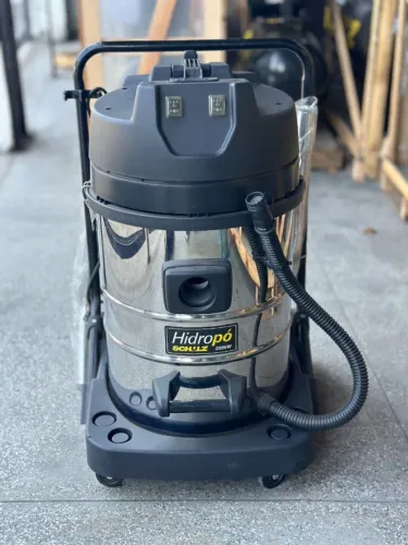 Aspirador De Pó E Líquido 2000w 70 Lts. Hidropó Schulz Cor Prateado/Preto - novidade