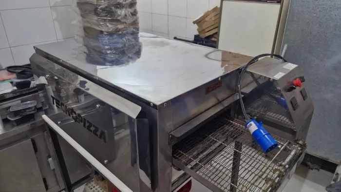 Forno de Esteira Tecnopizza